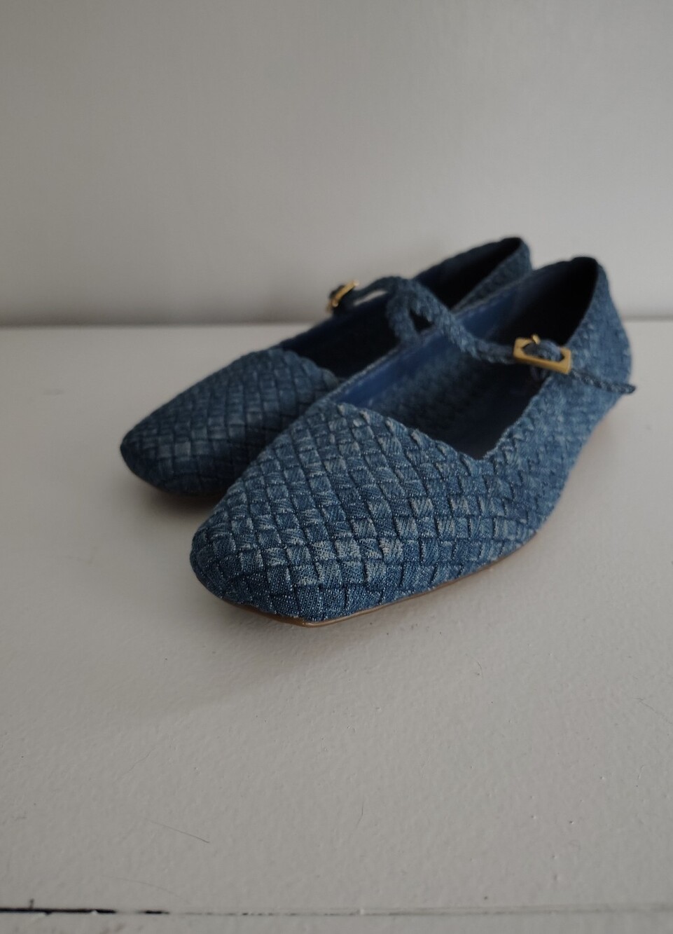 Vince Camuto Women's Sz 8 Blue Woven Denim Look Mary Jane Flats Square Toe - Picture 2 of 10